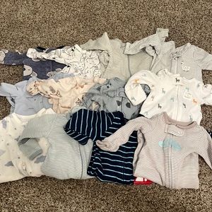 12 Preemie Zippered Footies